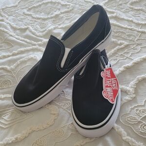 NWT Vans Classic Slip-Ons
